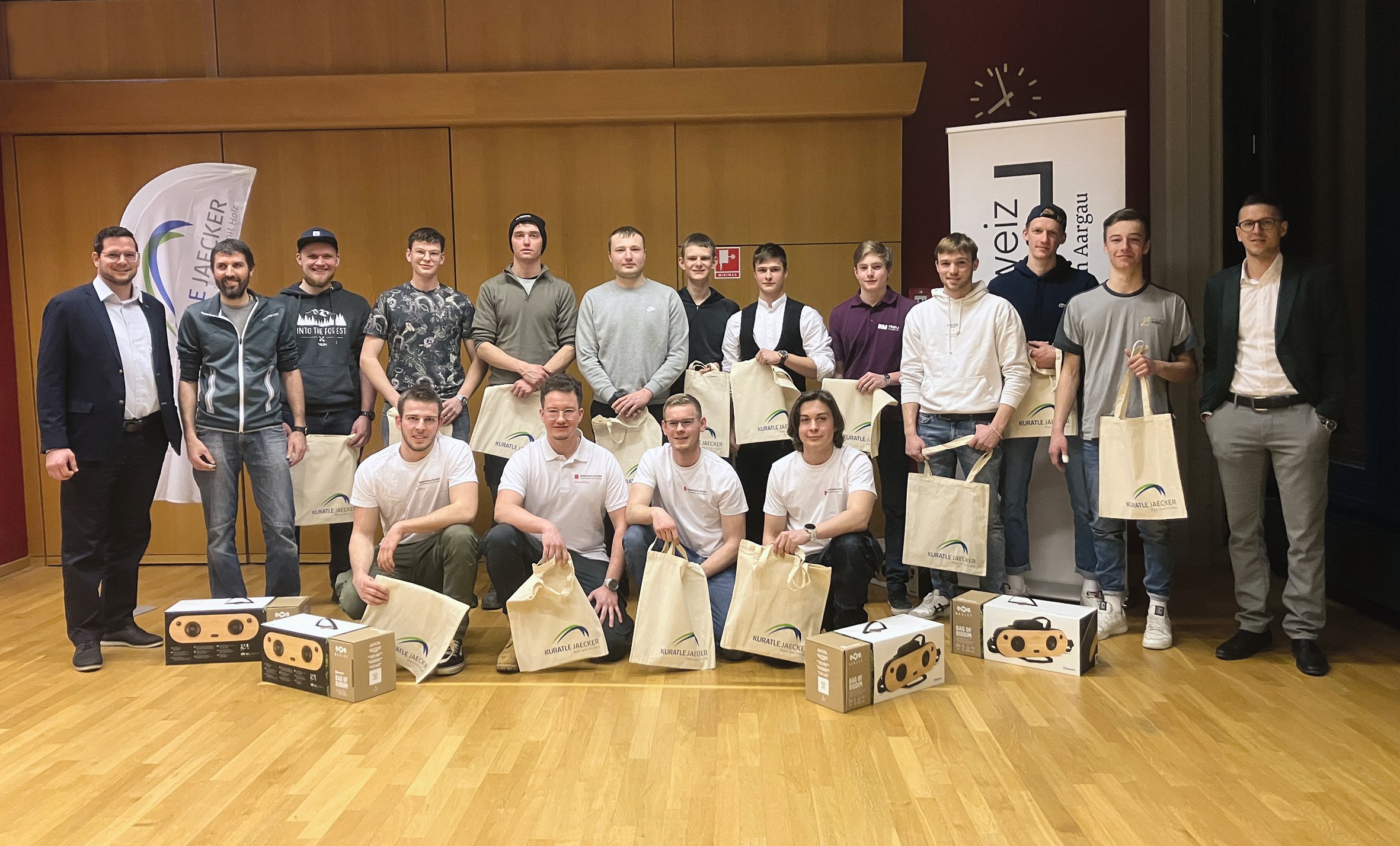Top 3 pro Kategorie - Holzbau Schweiz, Sektion Aargau, Lehrlingswettbewerb